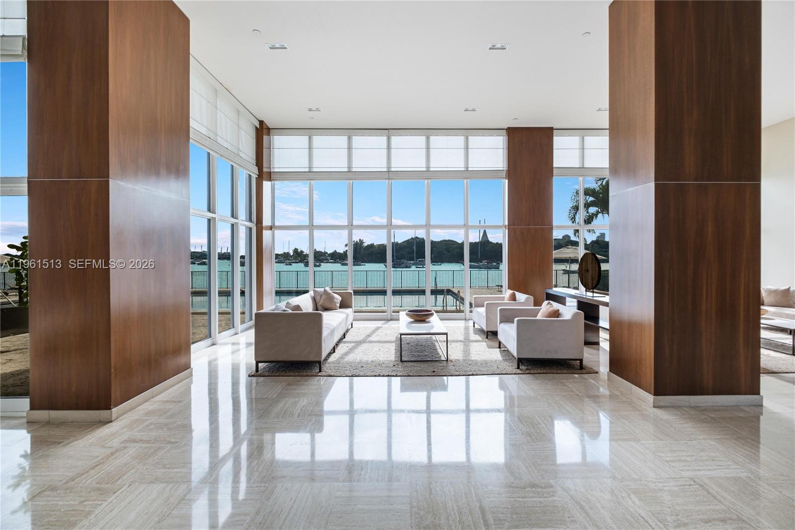 ONE THOUSAND VENETIAN WAY - Residential