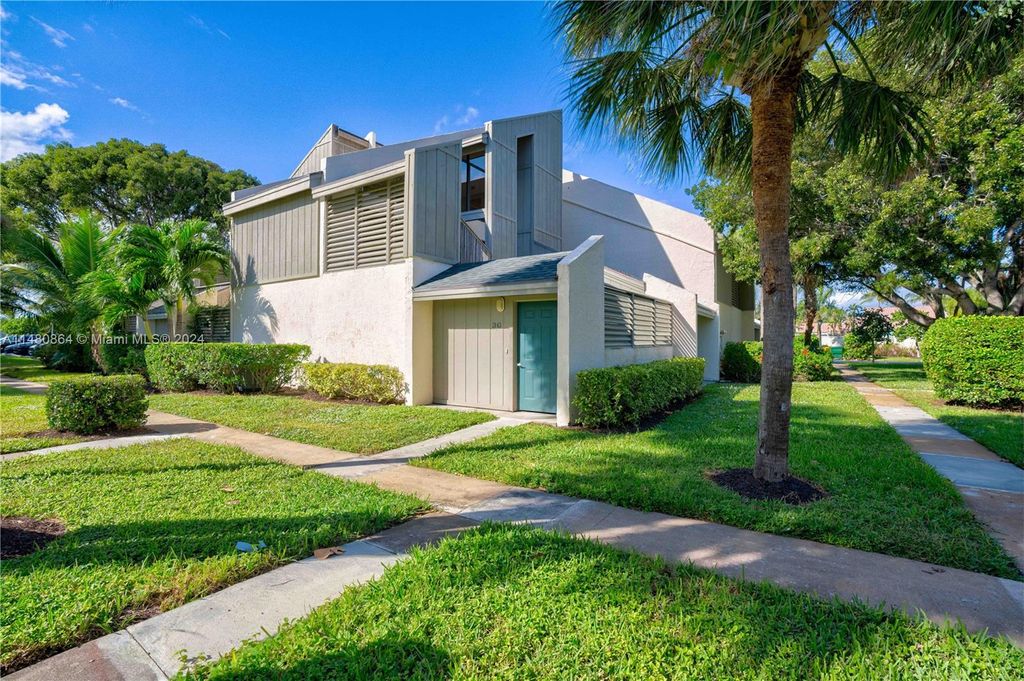 Photo of 1605 S Us Highway 1 #3G, Jupiter, FL 33477 (MLS # A11480864)