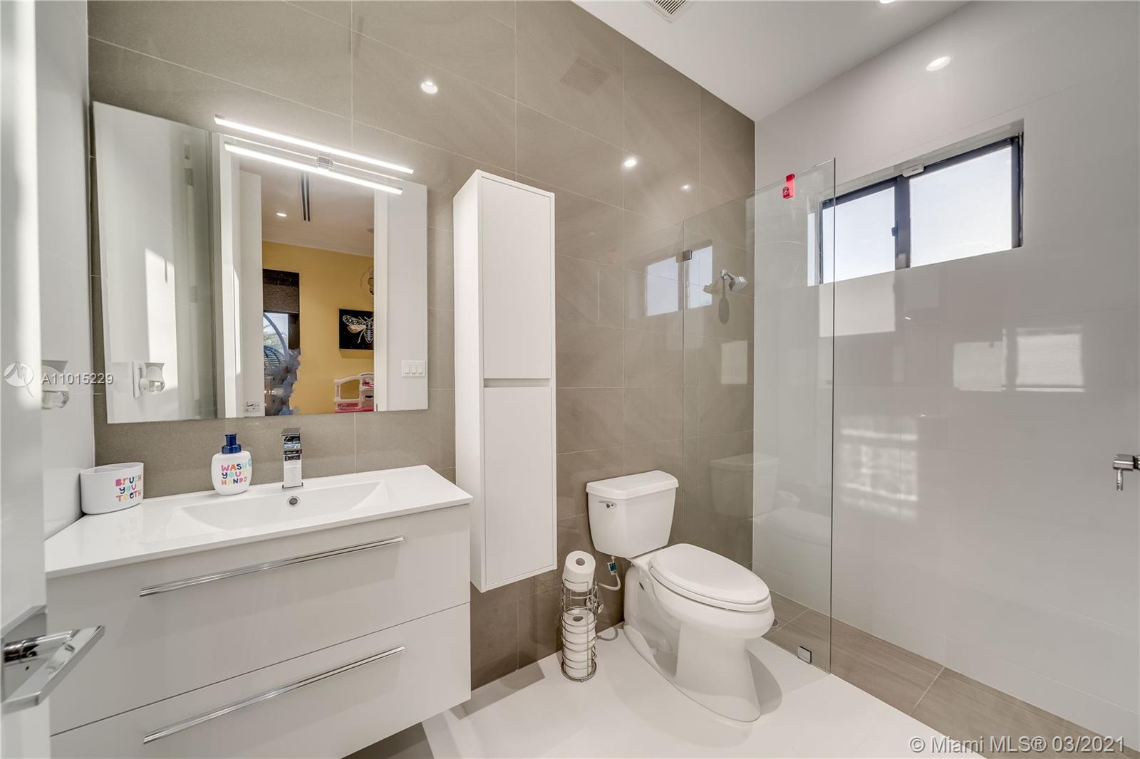 EVERGLADES SUGAR & LAND C - Residential