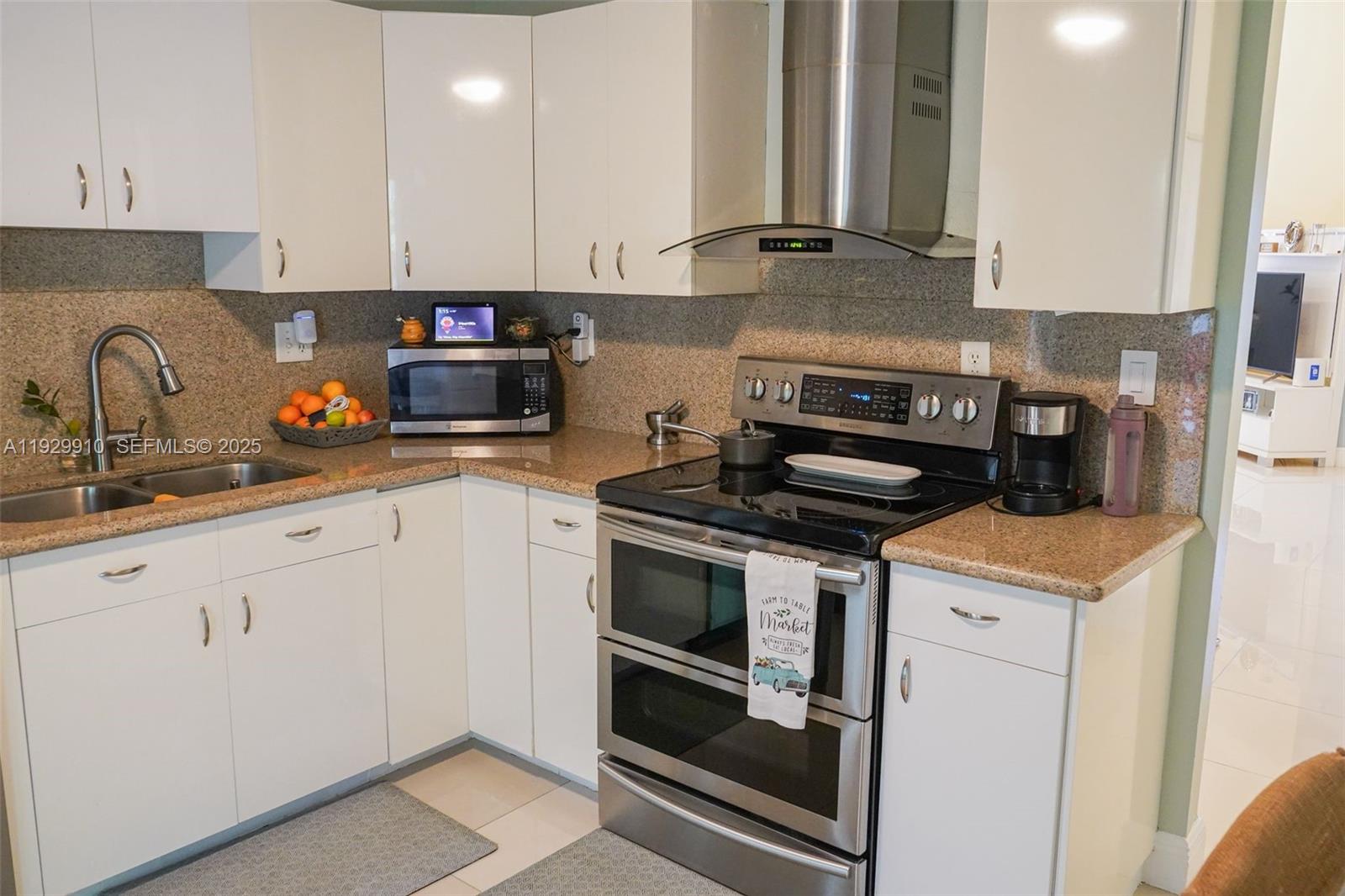 COUNTRY LAKE HOMES 2ND AD - Residential