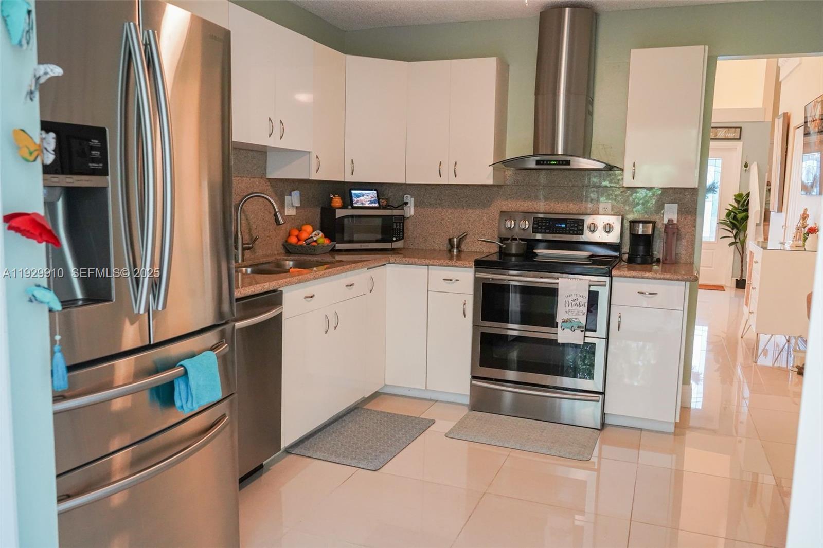 COUNTRY LAKE HOMES 2ND AD - Residential