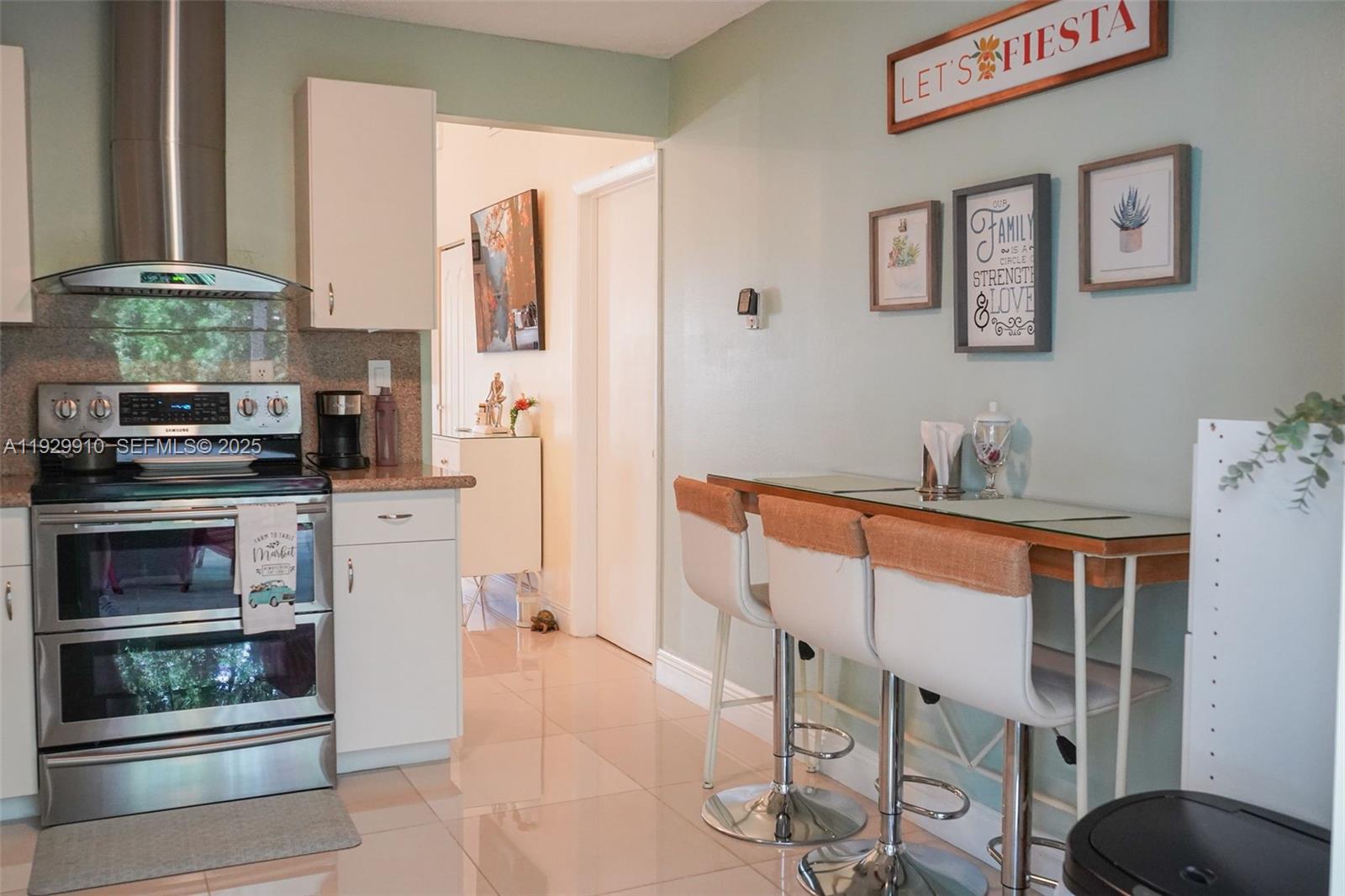 COUNTRY LAKE HOMES 2ND AD - Residential