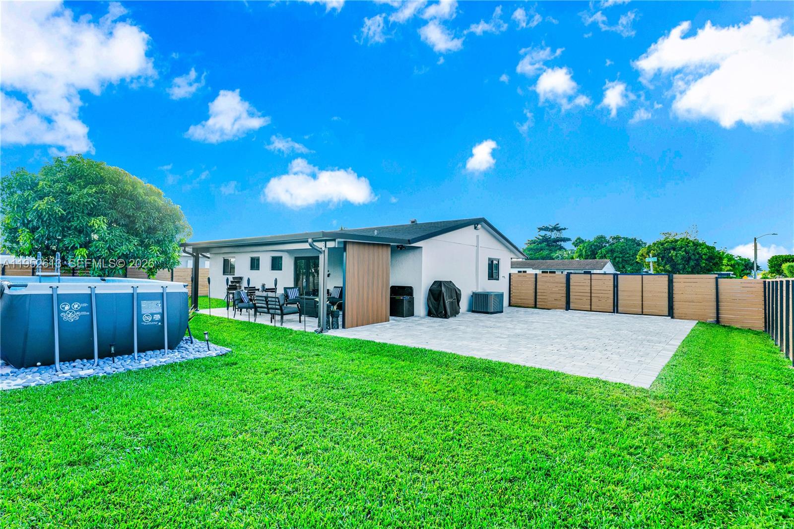 7TH ADDN TO RICHMOND HEIG - Residential