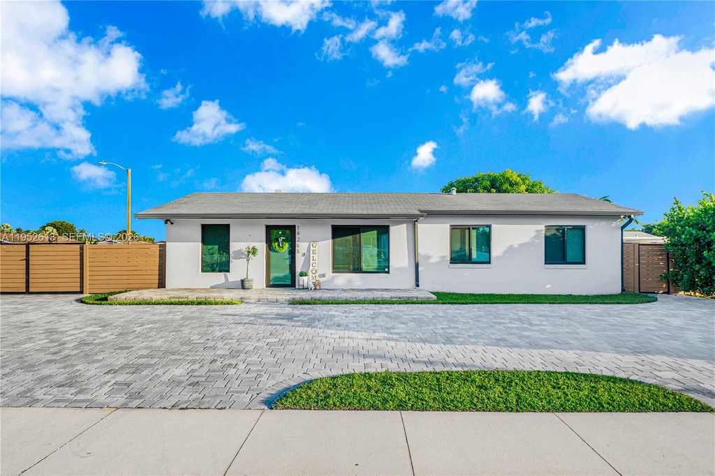 Photo of 14265 SW 105th Ct, Miami, FL 33176 (MLS # A11952613)