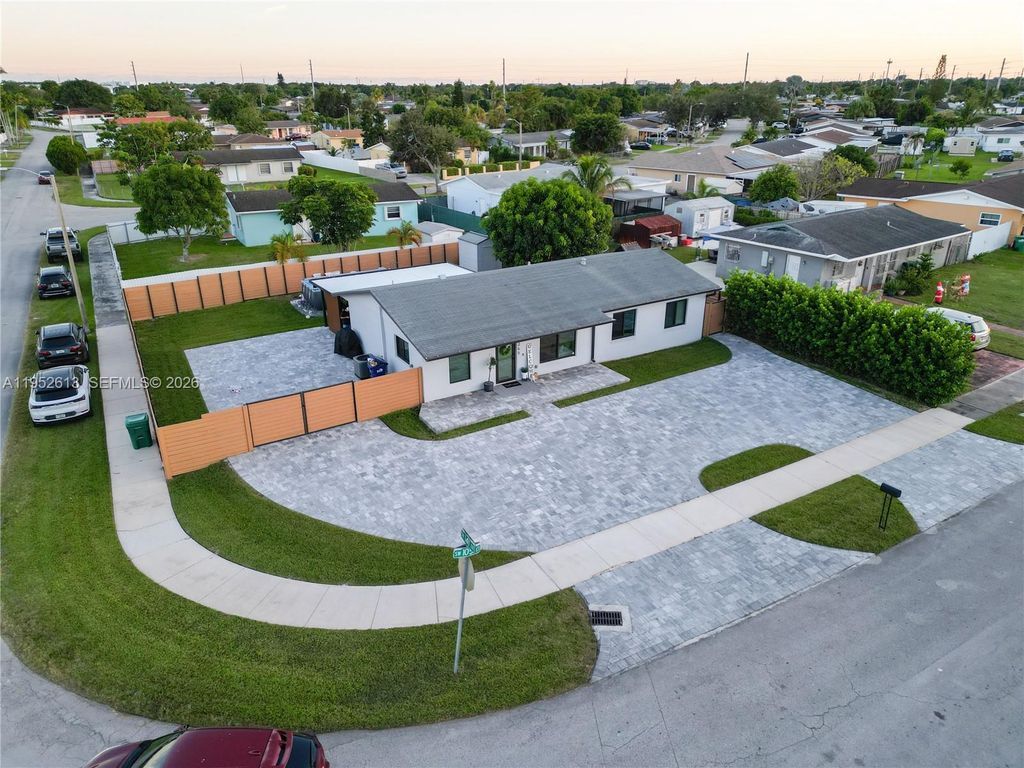 Photo of 14265 SW 105th Ct, Miami, FL 33176 (MLS # A11952613)