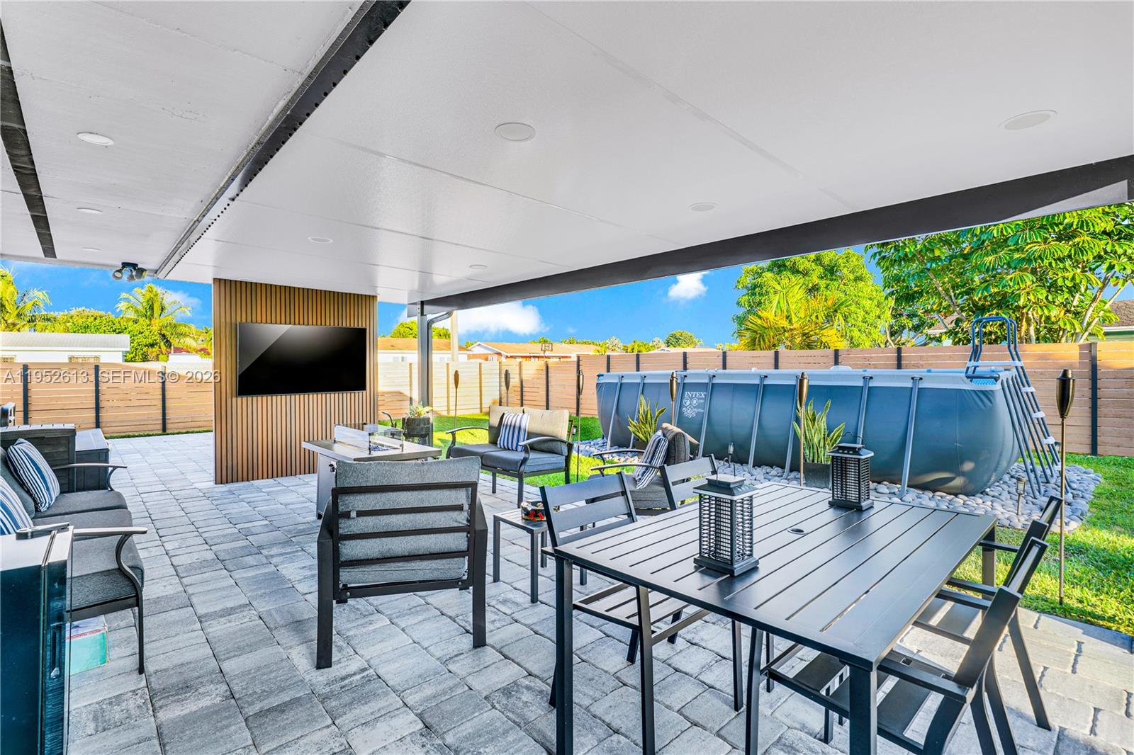 7TH ADDN TO RICHMOND HEIG - Residential