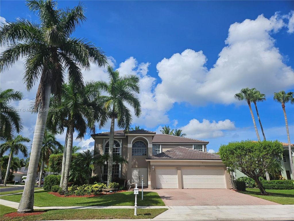 Photo of 21300 Waycross Dr, Boca Raton, FL 33428 (MLS # A11825667)
