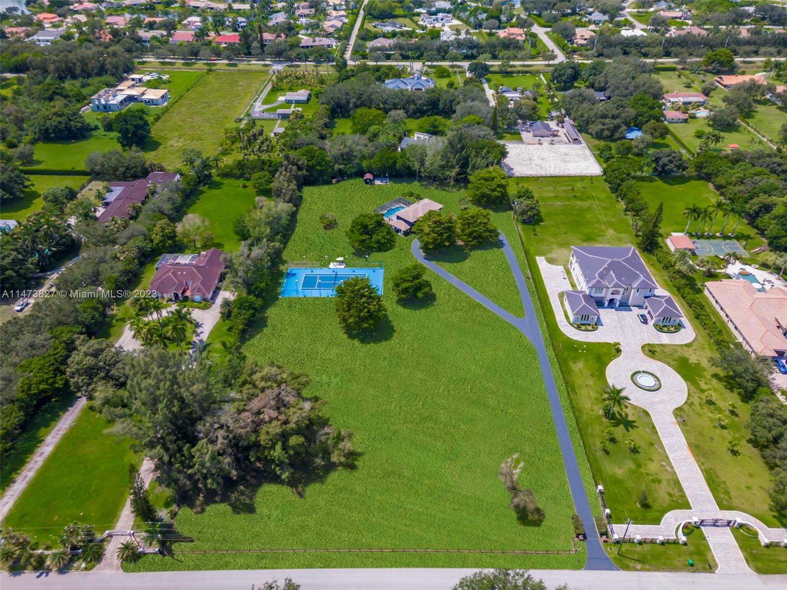 Sunshine Ranches - Residential