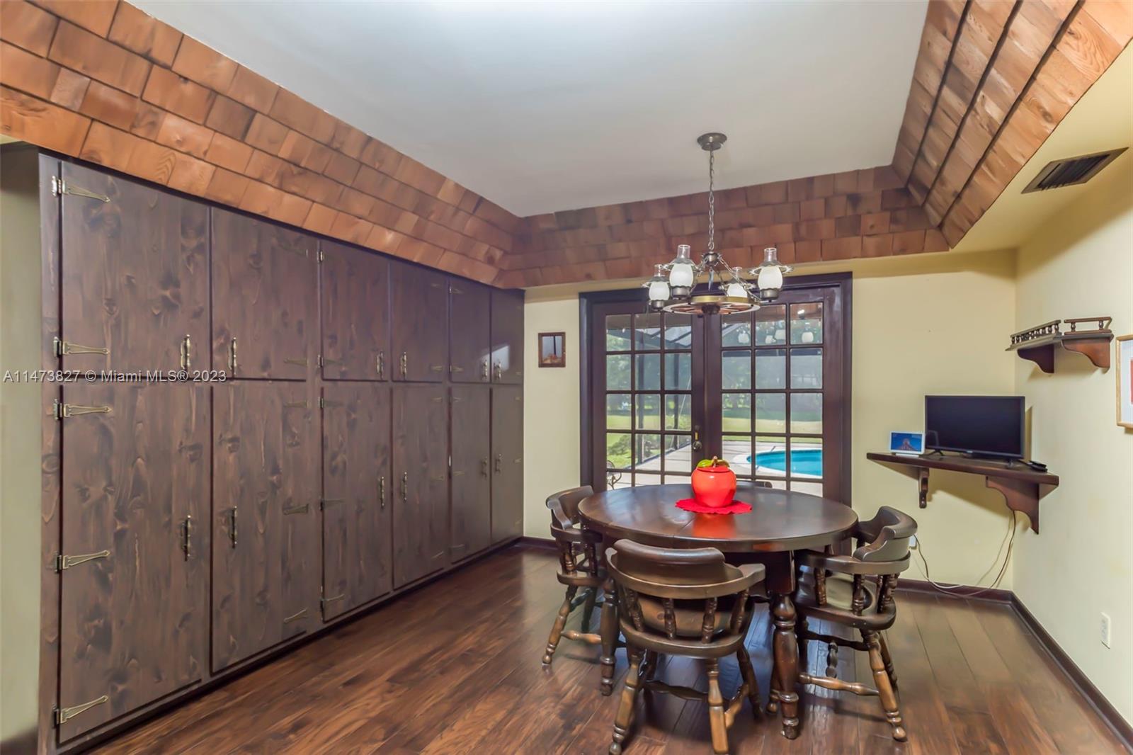 Sunshine Ranches - Residential