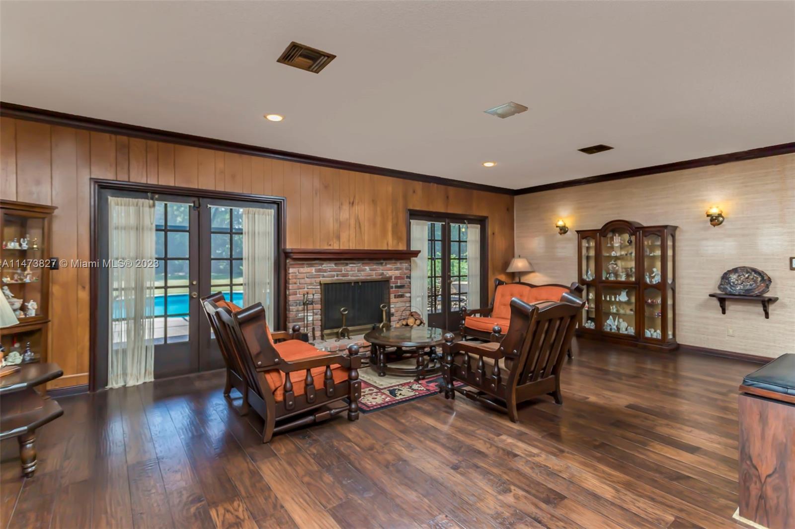 Sunshine Ranches - Residential