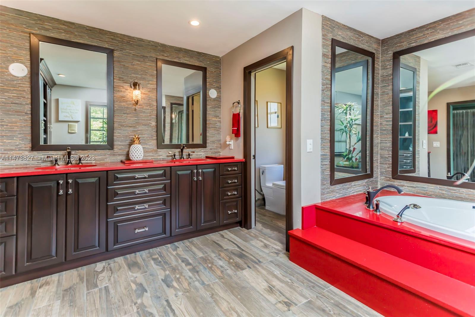 Sunshine Ranches - Residential