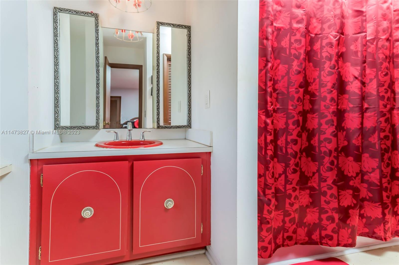 Sunshine Ranches - Residential