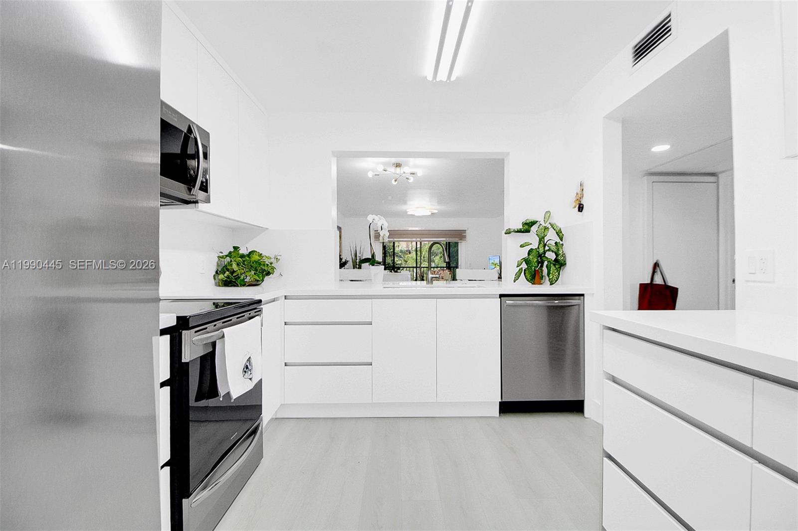 View photos, virtual tours, details... 700 SW 137th Ave 303H