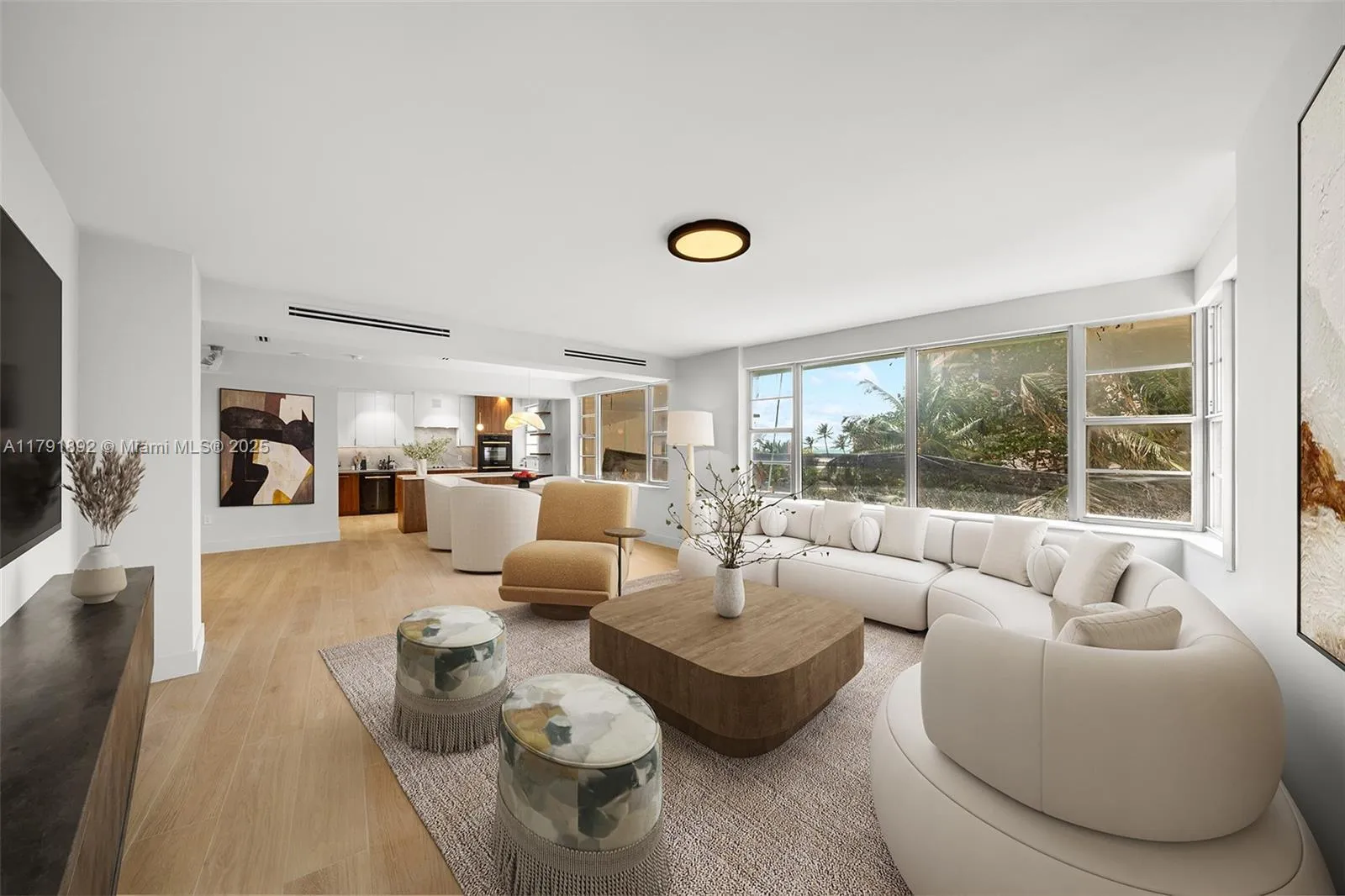Miami Beach, Florida 33140, United States, 3 Bedrooms Bedrooms, ,3 BathroomsBathrooms,Residential,Active,122490