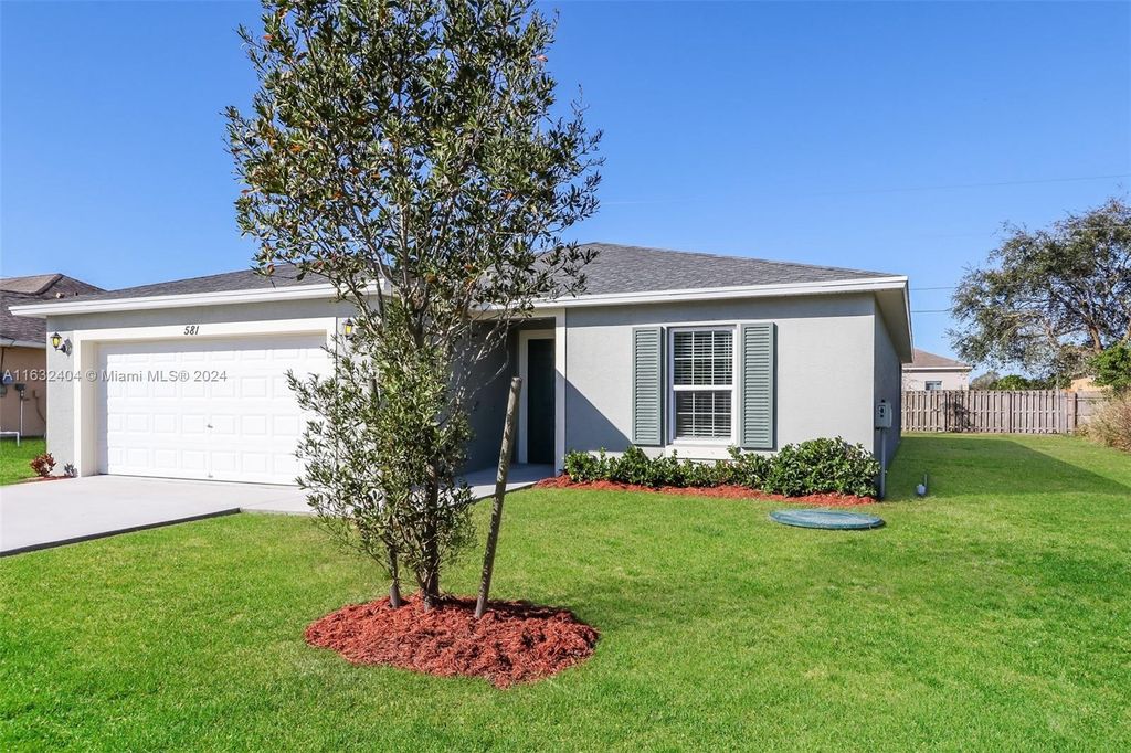 Photo of 581 SW Undallo Rd, Port Saint Lucie, FL 34953 (MLS # A11632404)