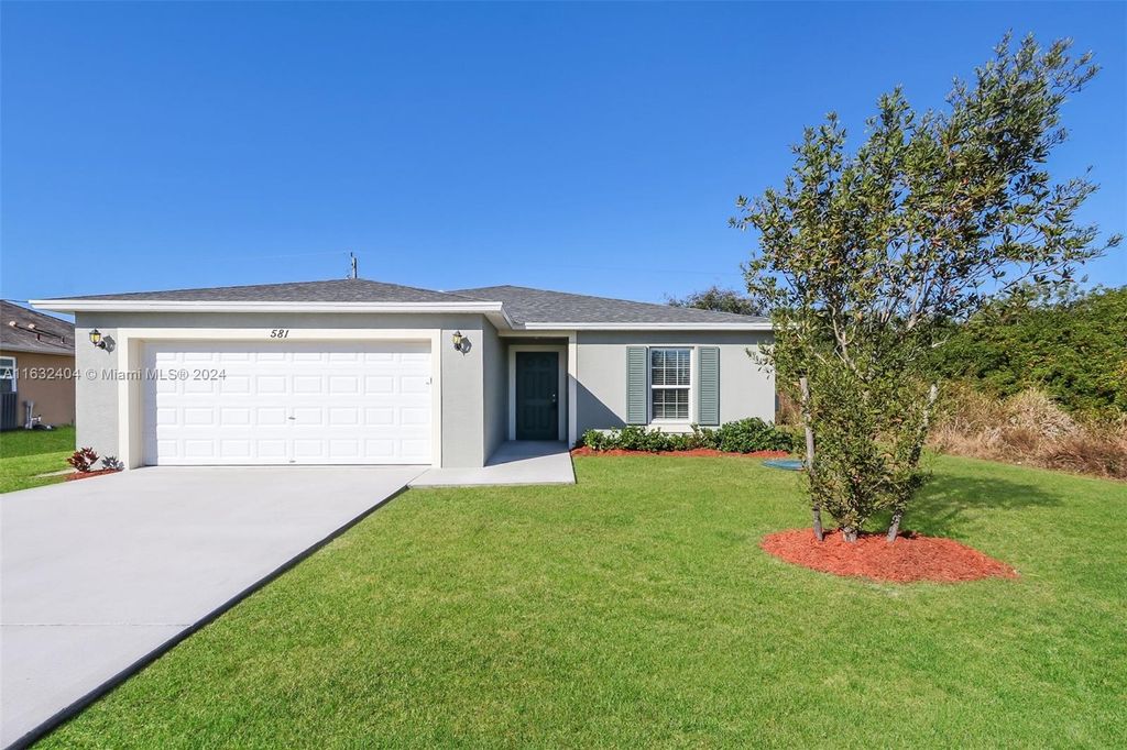 Photo of 581 SW Undallo Rd, Port Saint Lucie, FL 34953 (MLS # A11632404)