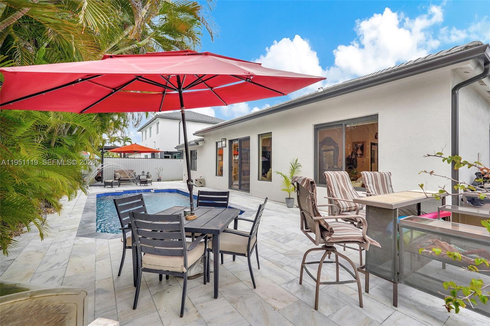 PARADISE REEF - Residential