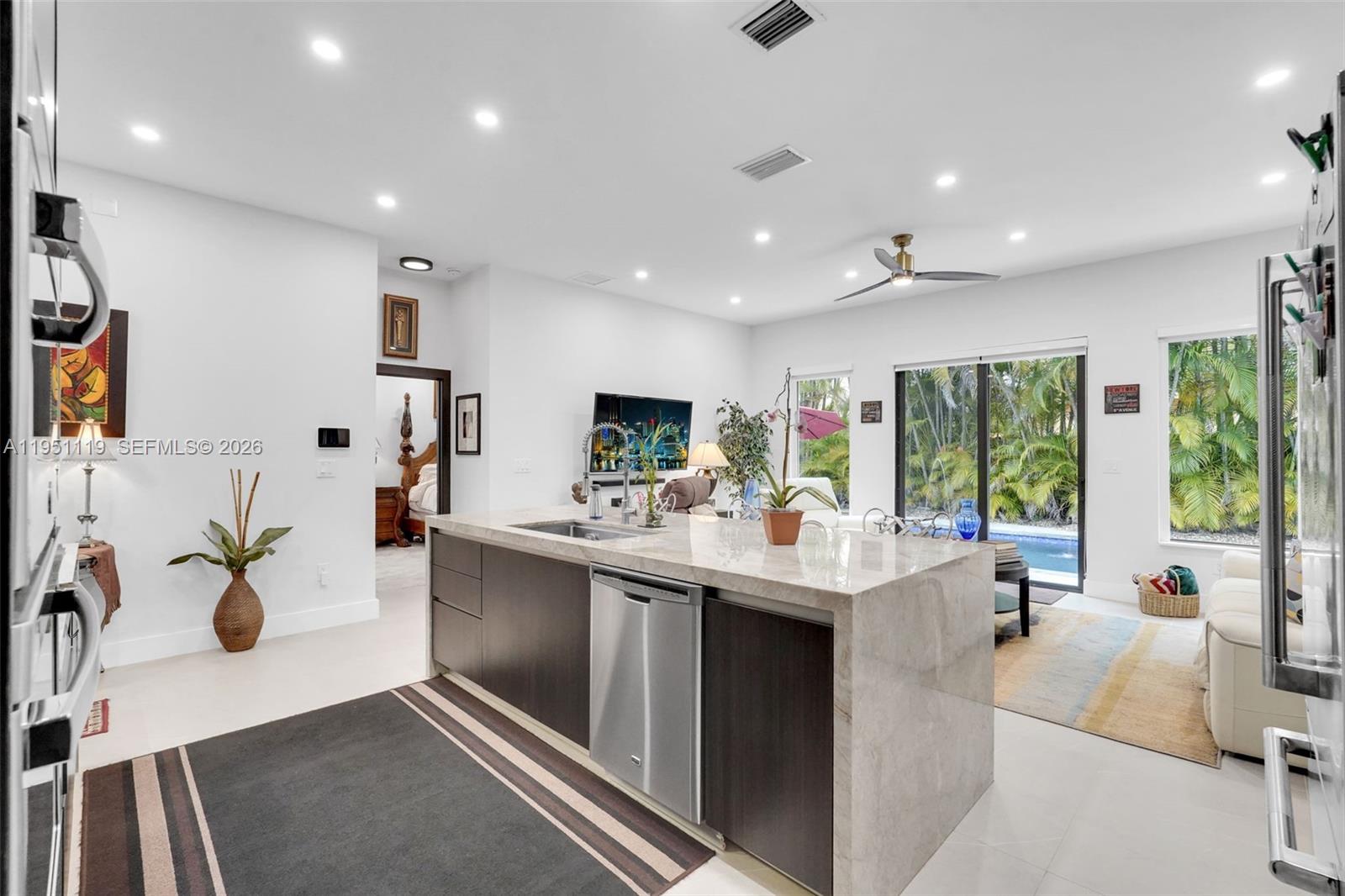 PARADISE REEF - Residential