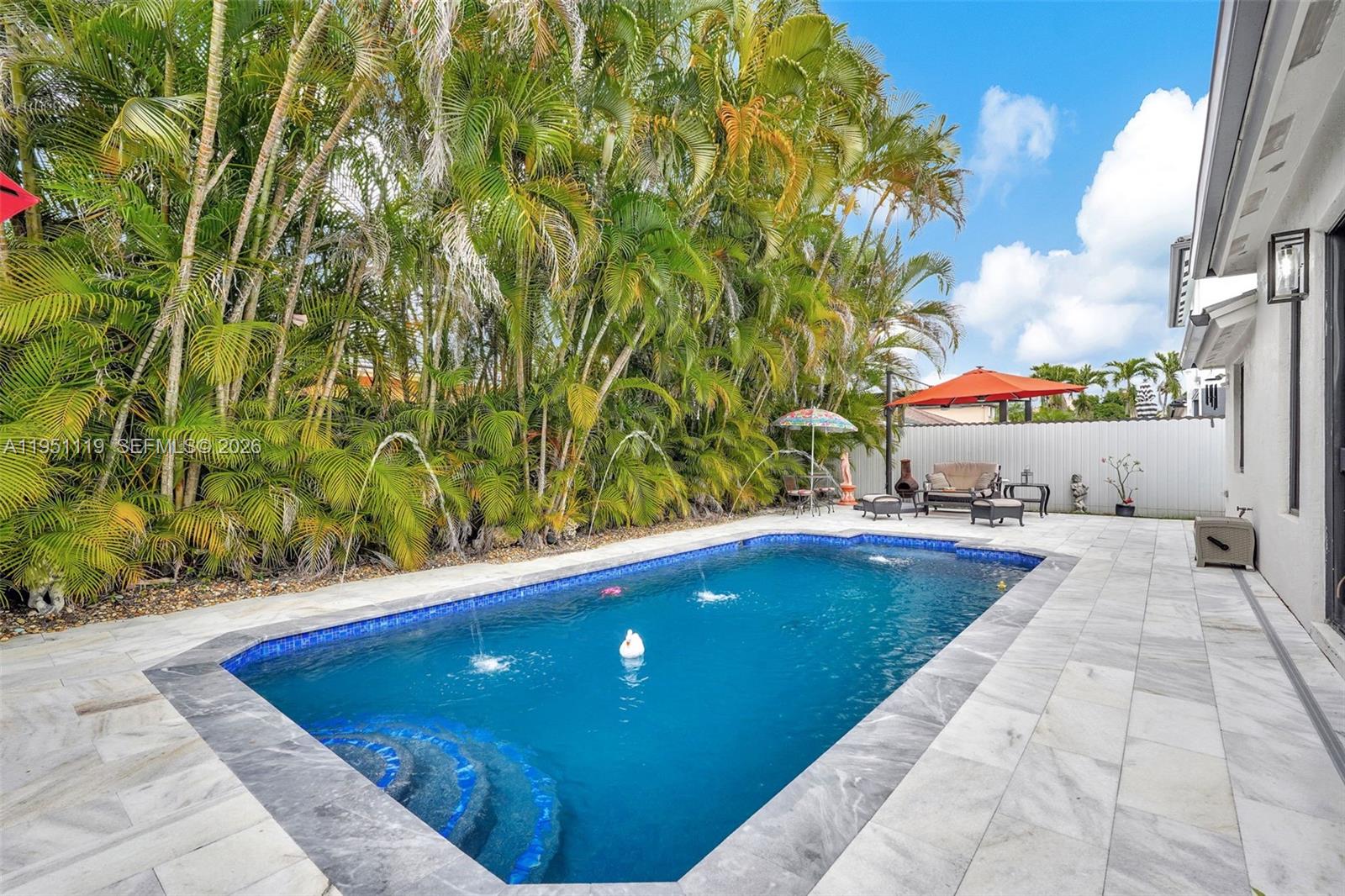 PARADISE REEF - Residential