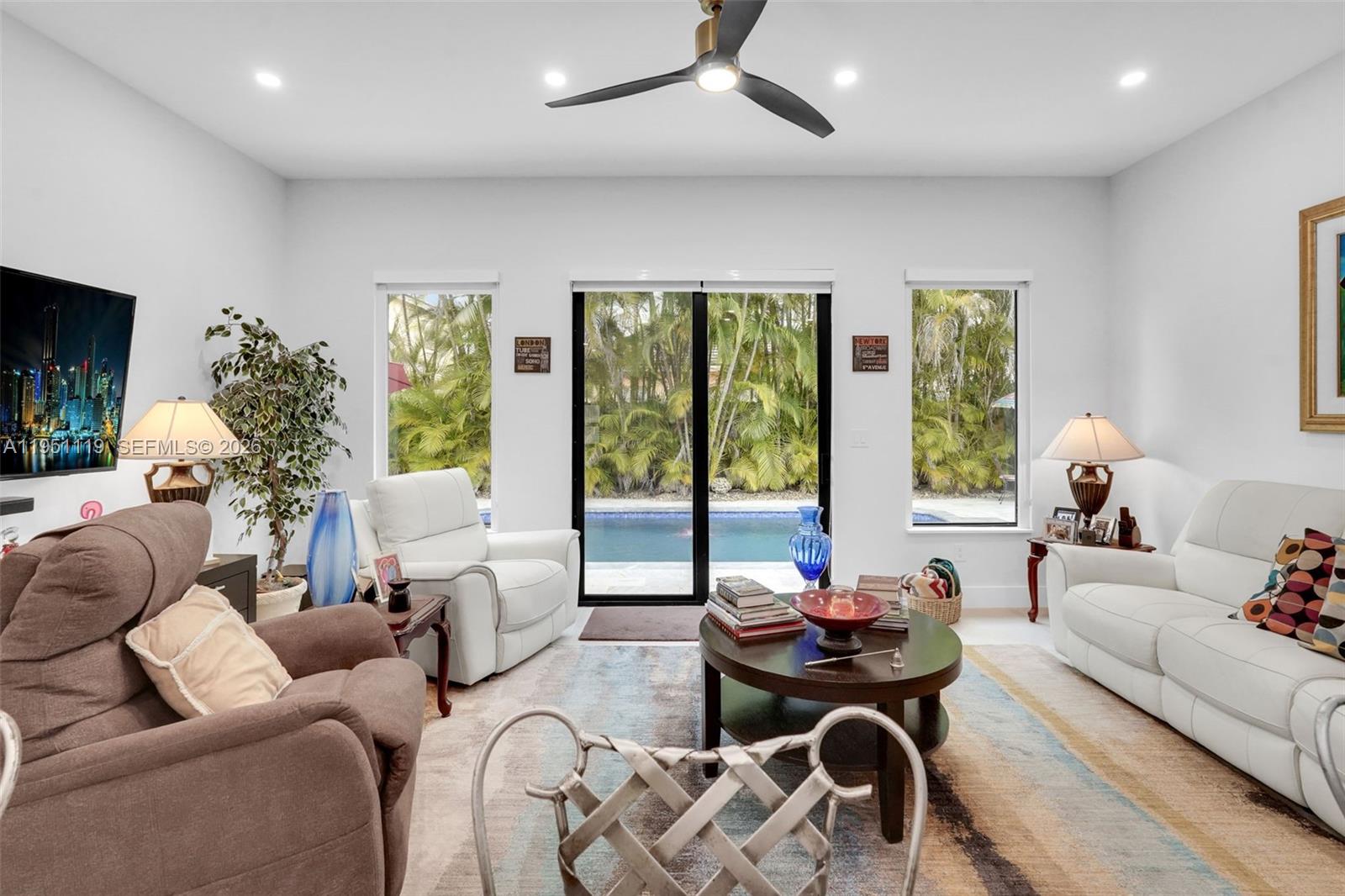 PARADISE REEF - Residential