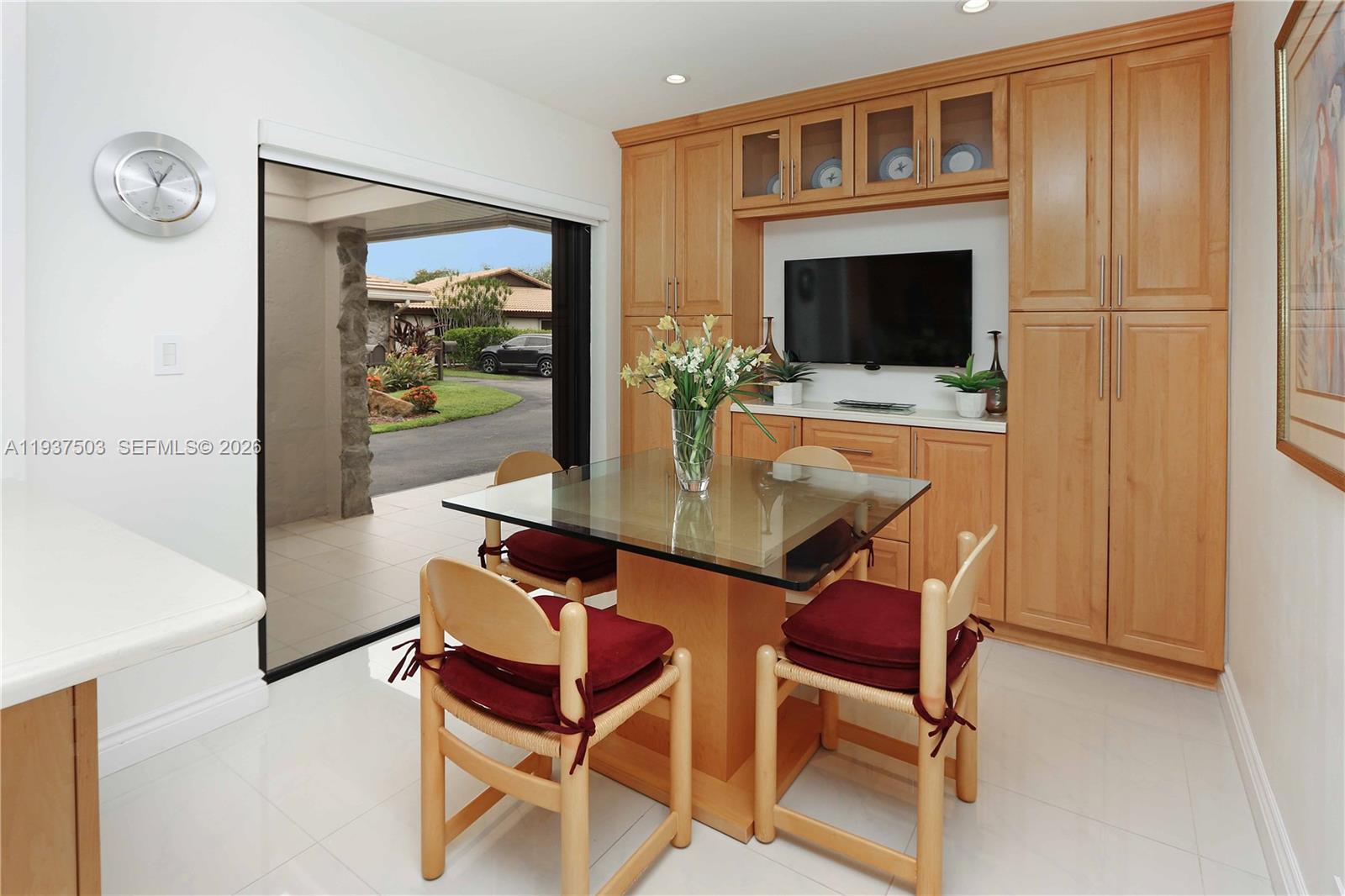 VILLA RESIDENCES OF EMERA - Residential