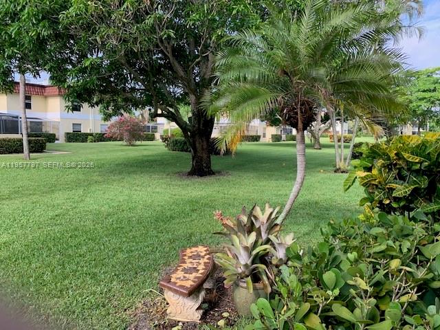 VILLAS ON THE GREEN CONDO - Residential Lease