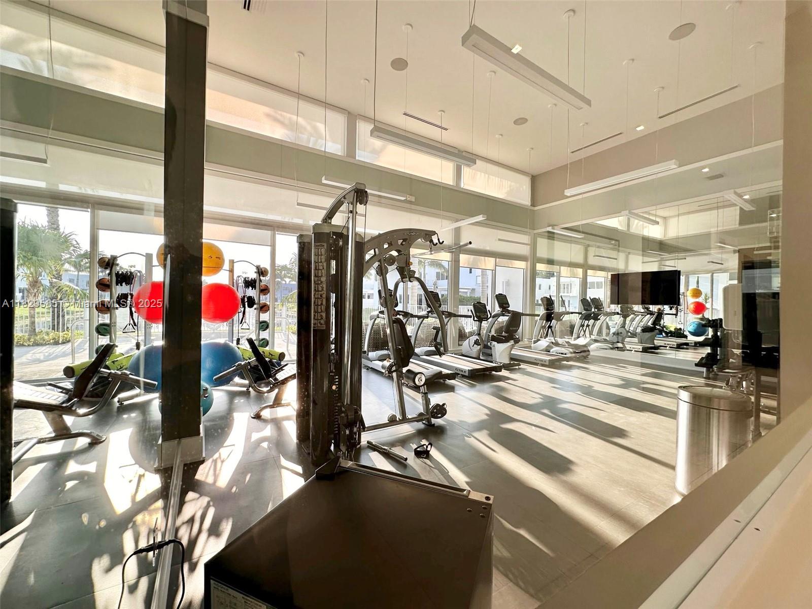 DORAL COMMONS RESIDENTIAL - Residential Lease