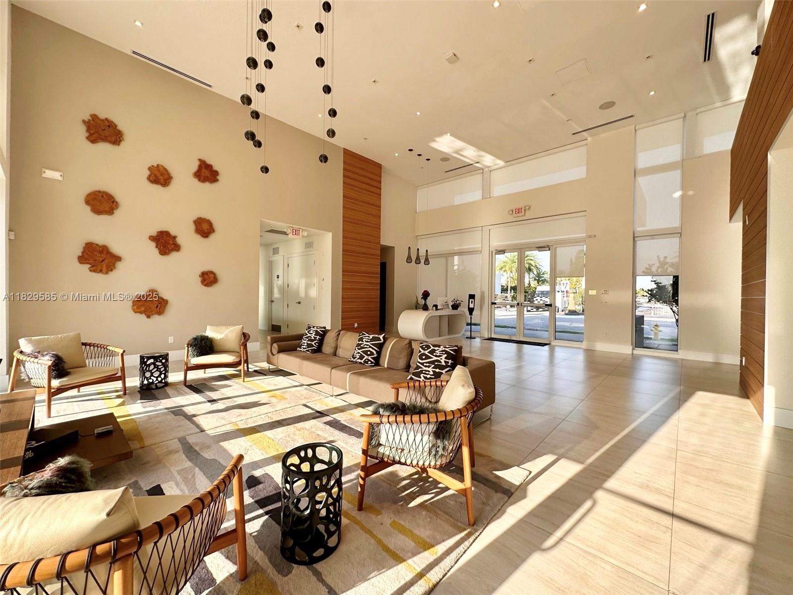 DORAL COMMONS RESIDENTIAL - Residential Lease