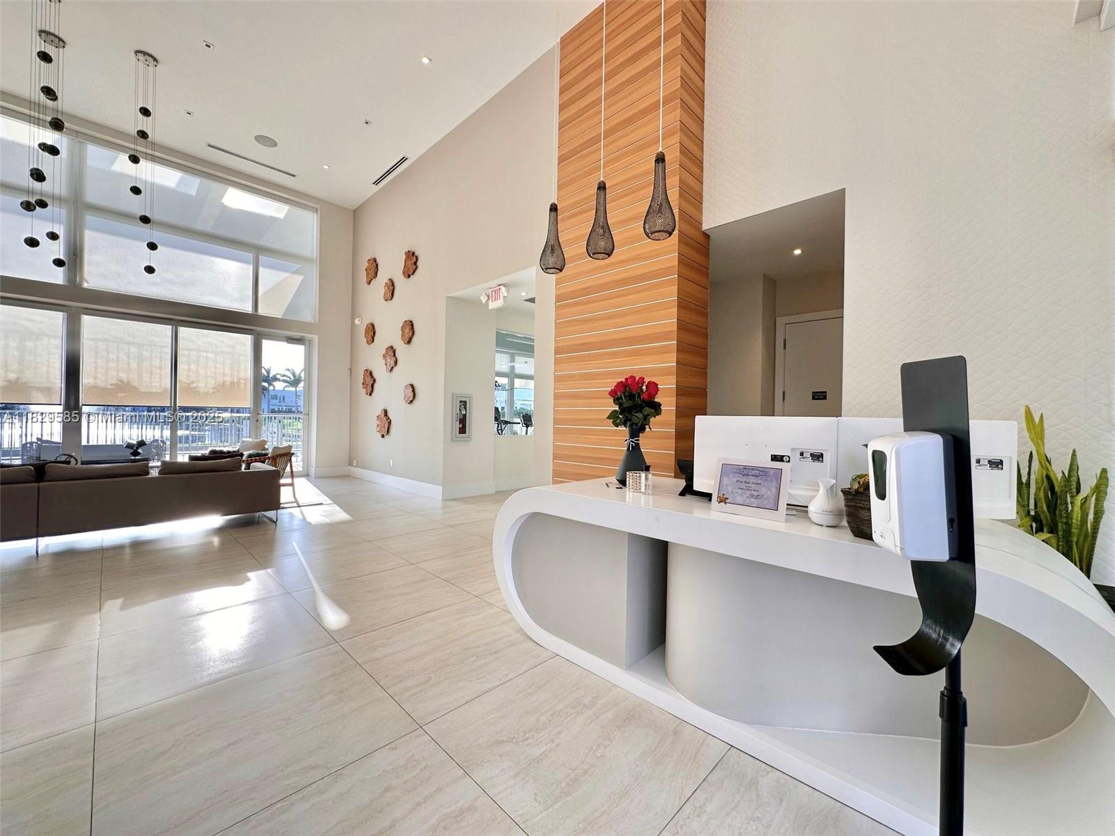 DORAL COMMONS RESIDENTIAL - Residential Lease