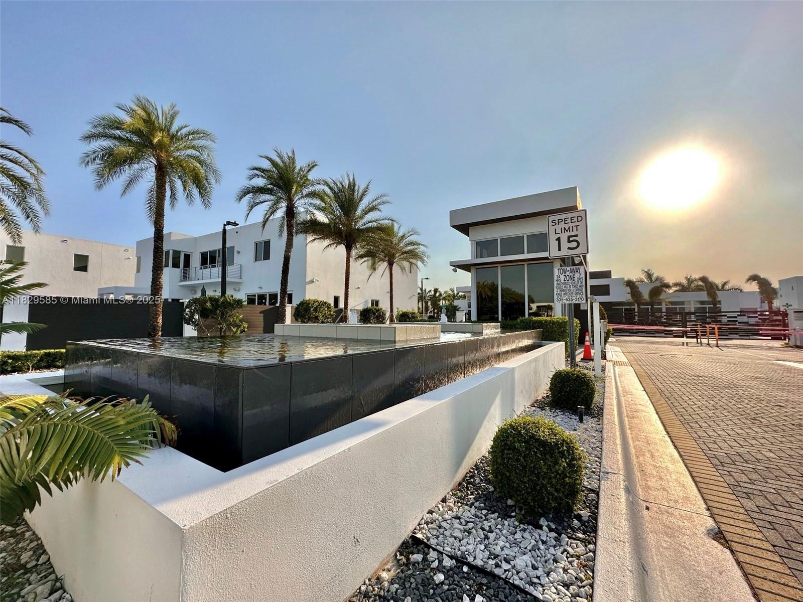 DORAL COMMONS RESIDENTIAL - Residential Lease