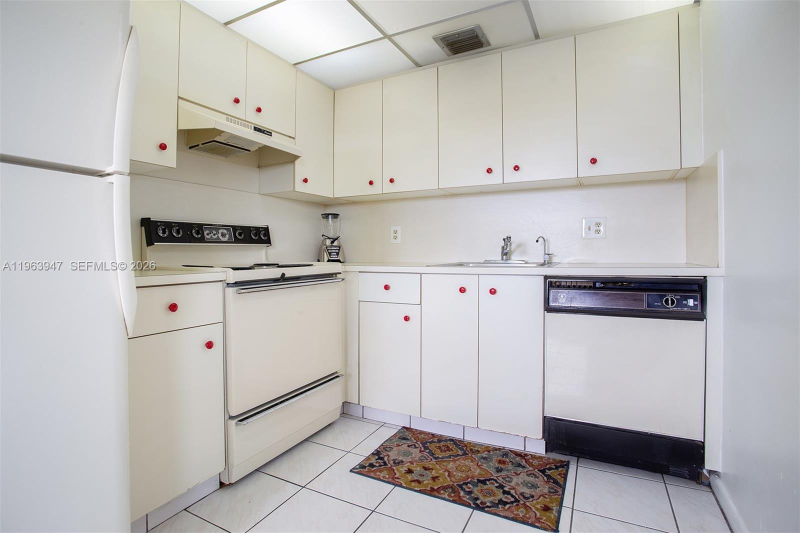 IVANHOE WEST AT CENTURY V - Residential