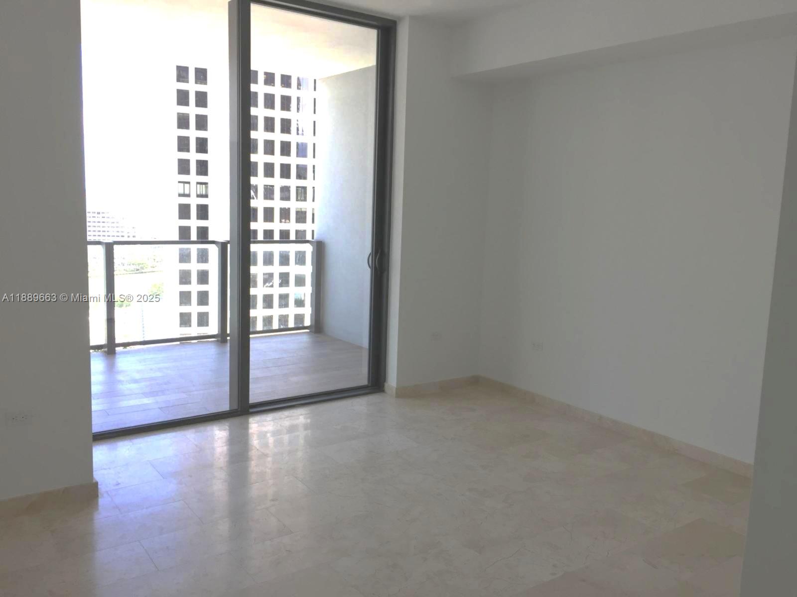 REACH CONDO - Residential