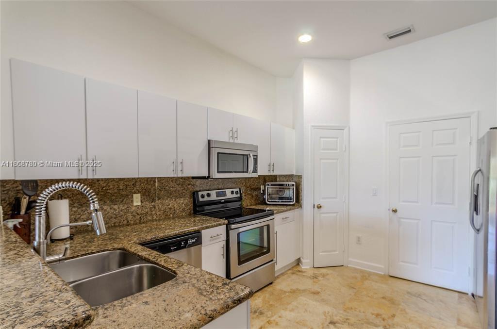 POD 13 AT MONARCH LAKES - Residential