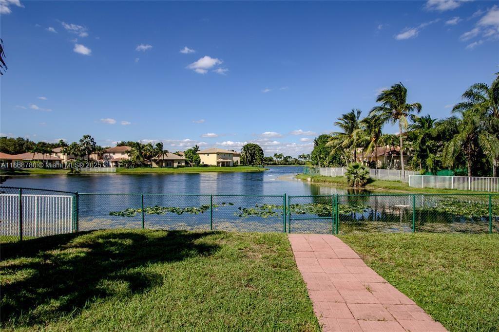 POD 13 AT MONARCH LAKES - Residential