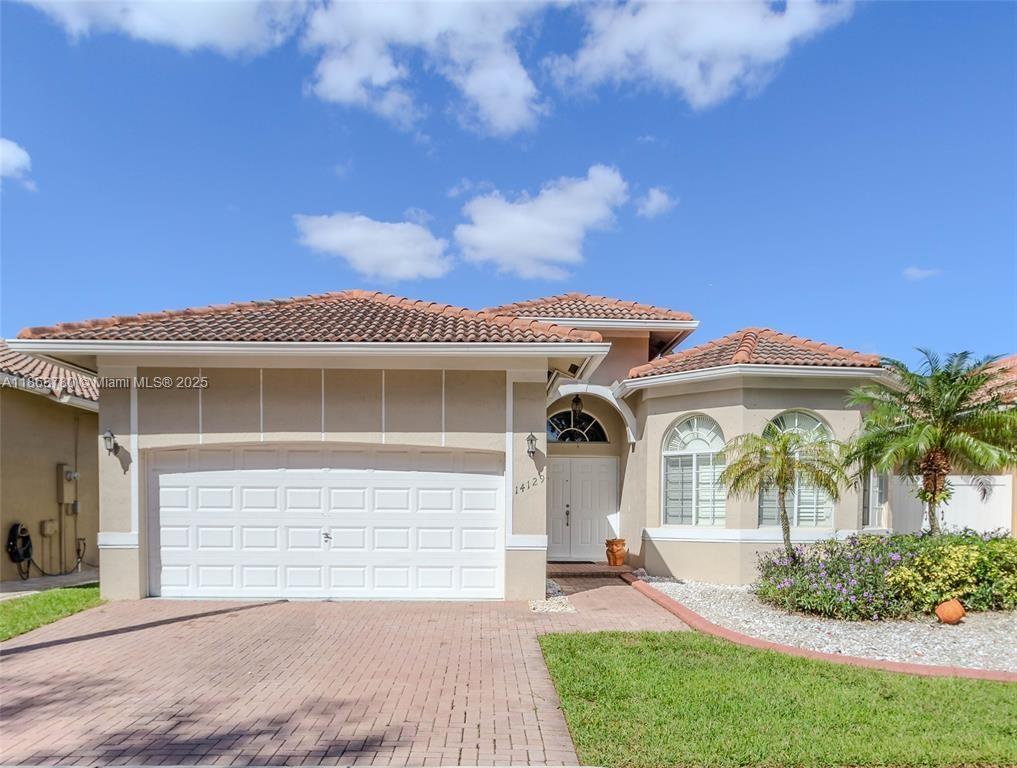 POD 13 AT MONARCH LAKES - Residential