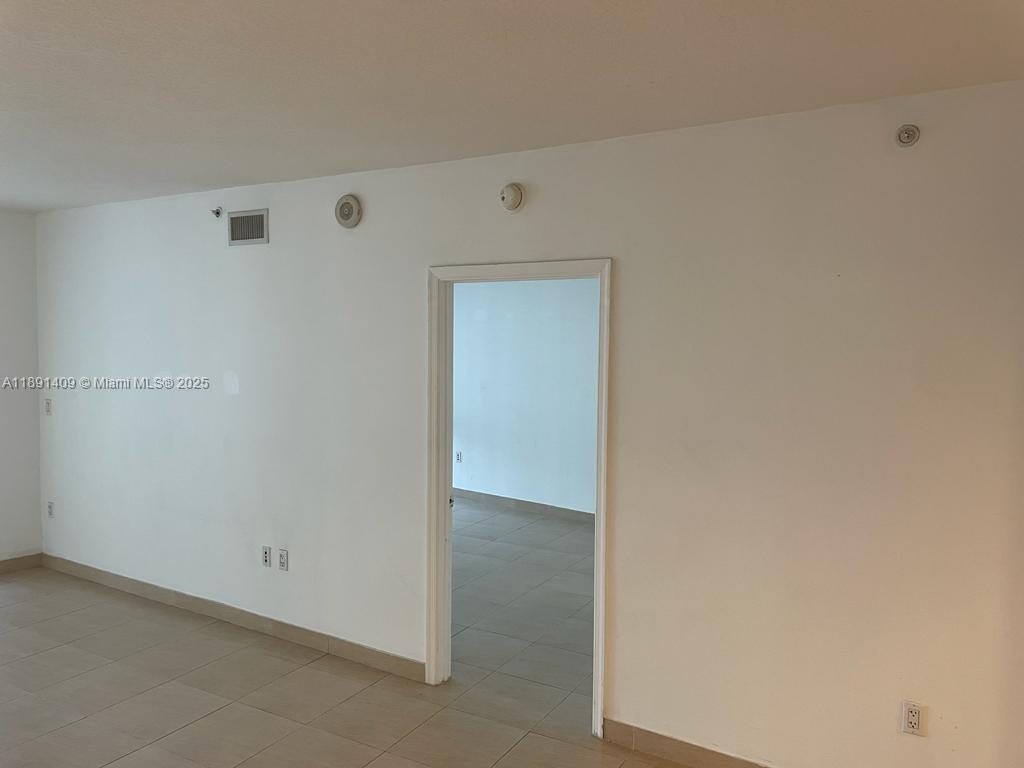 1750 N Bayshore Dr 1710