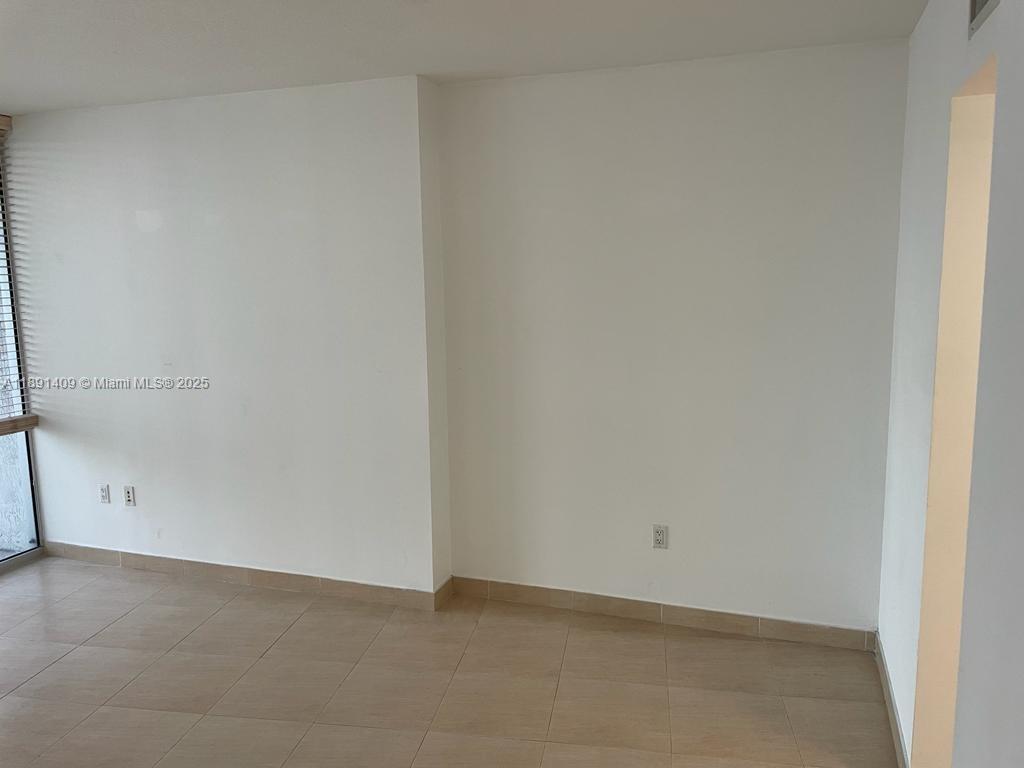 1750 N Bayshore Dr 1710
