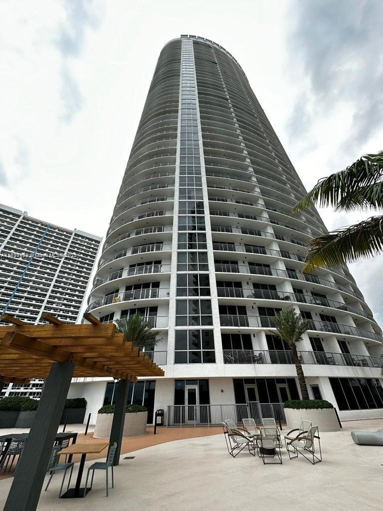OPERA TOWER CONDO - Residential
