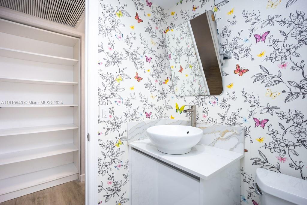 DESOTO PARK CONDO - Residential