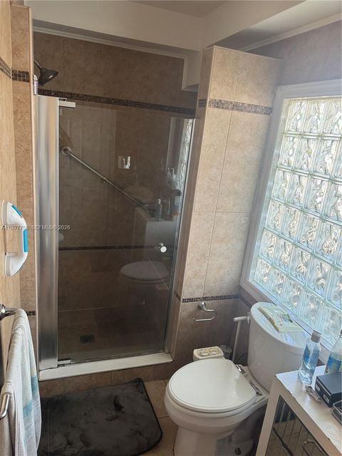 Tiny photo for 11 Rockne St new sprinsville, FL 10314 (MLS # A11997750)