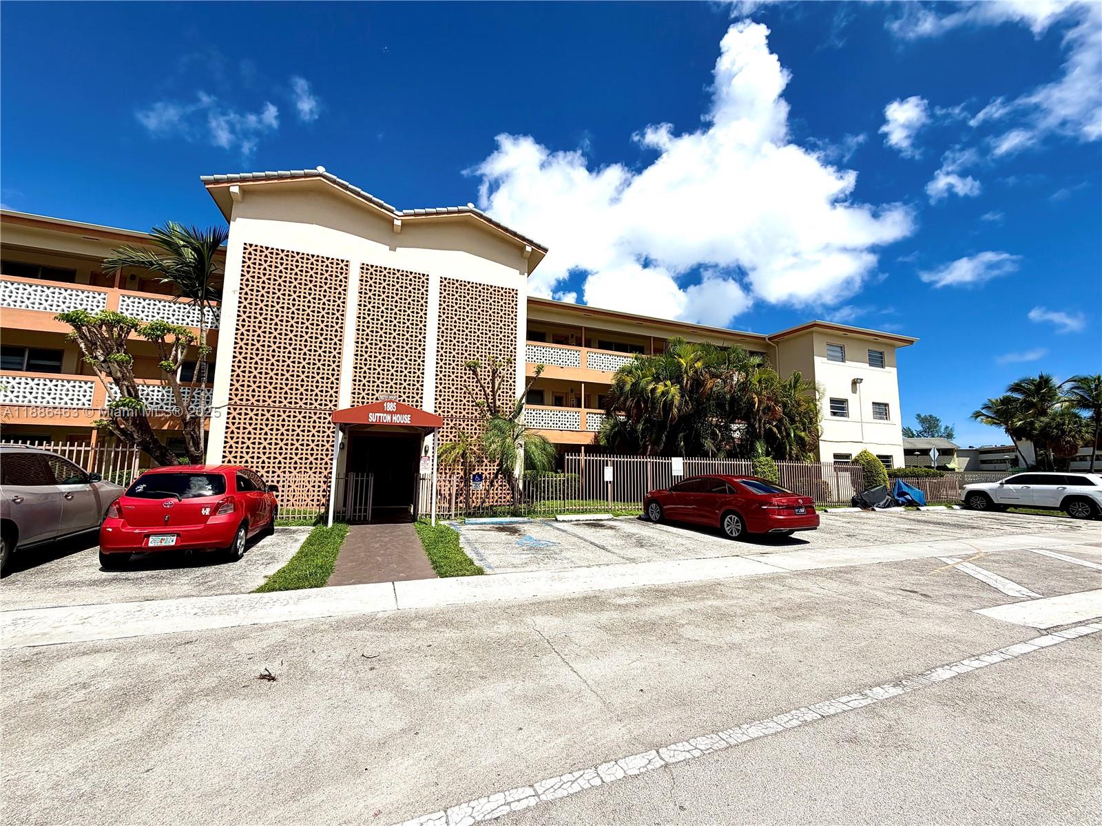 SUTTON HOUSE CONDO - Residential Lease