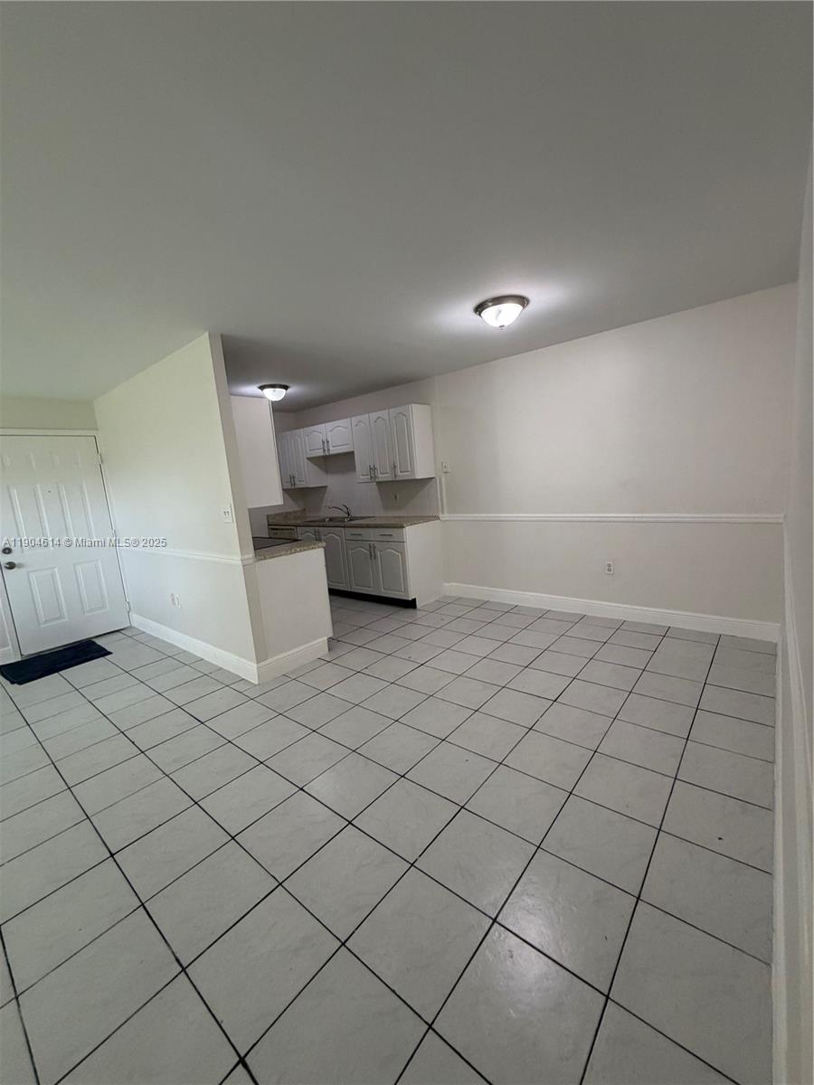 CUTLER CREEK VILLAGE COND - Residential Lease