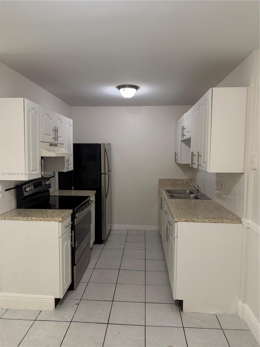 CUTLER CREEK VILLAGE COND - Residential Lease