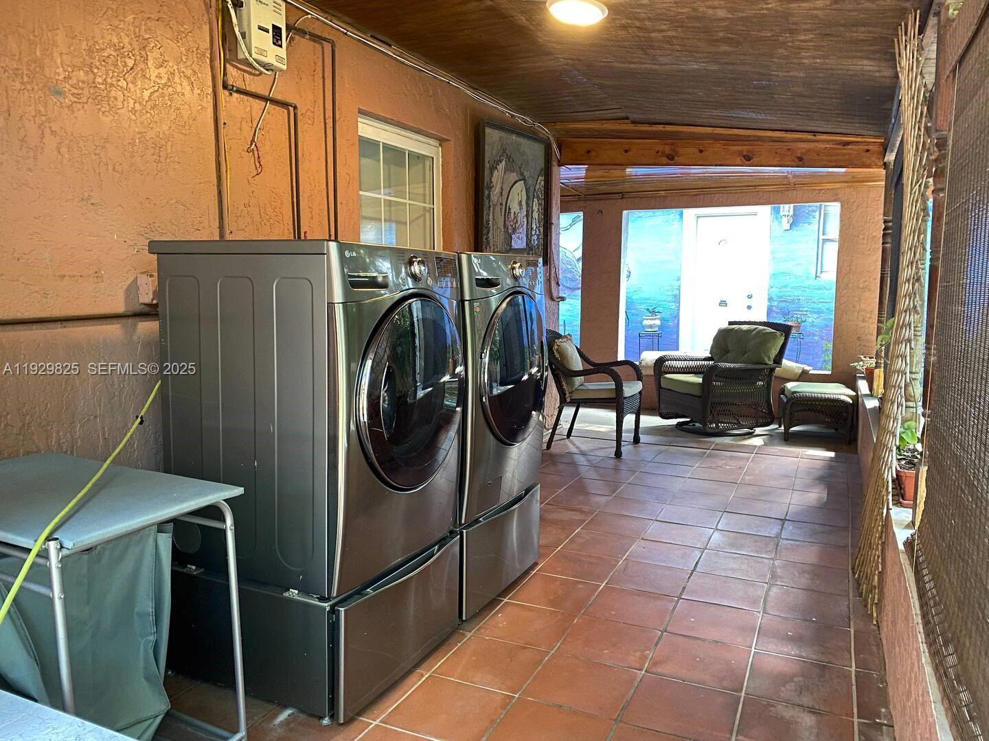 ARCH CREEKS ESTATES - Residential