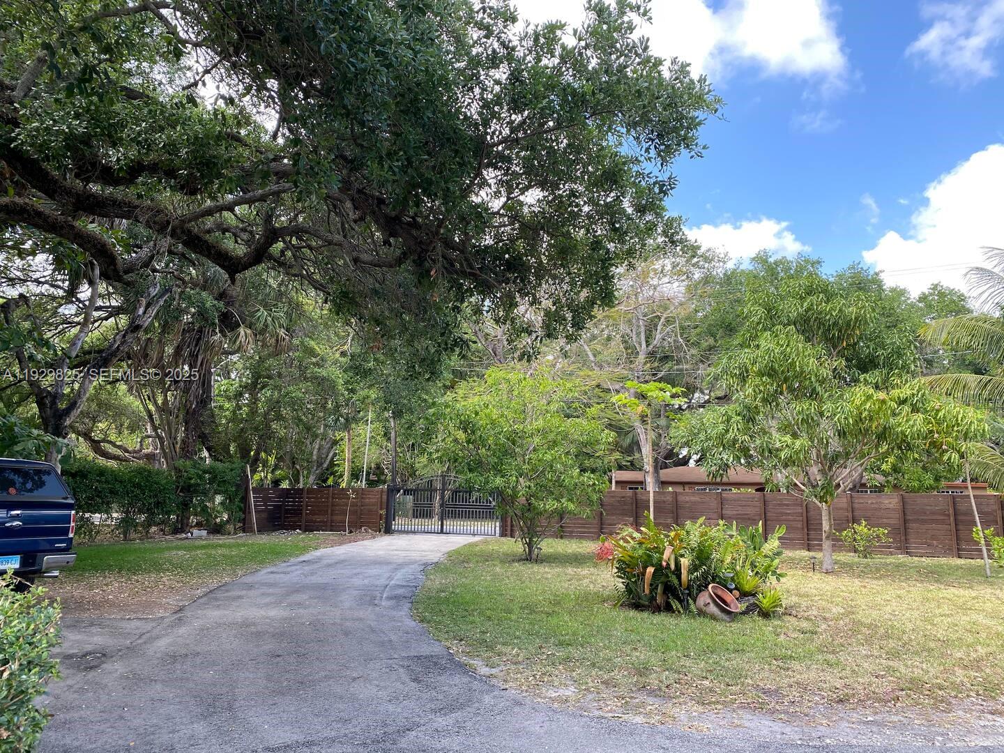 ARCH CREEKS ESTATES - Residential