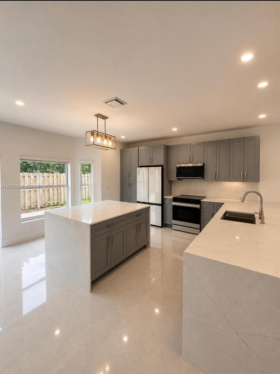 11244 NW 58th Ter