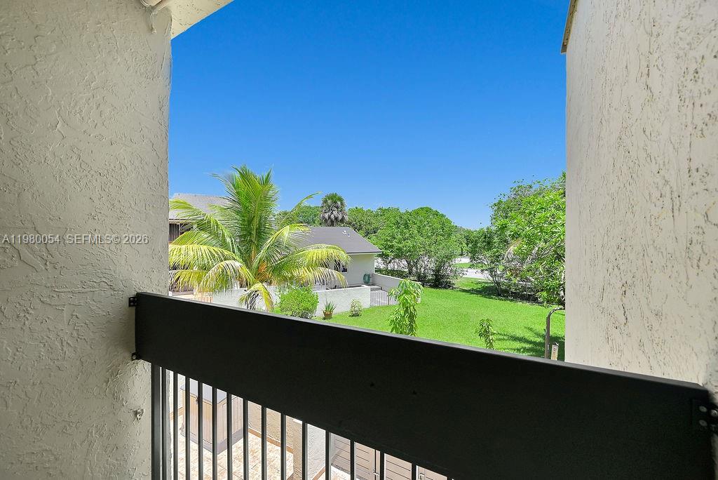 OAKVIEW CONDO NO 2 - Residential