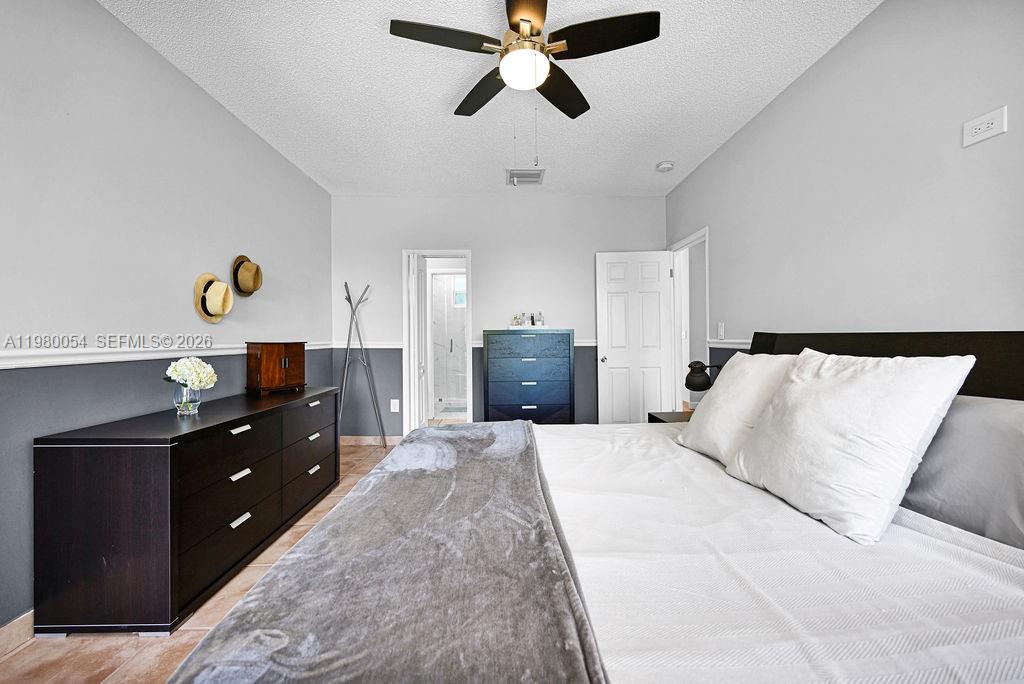 OAKVIEW CONDO NO 2 - Residential