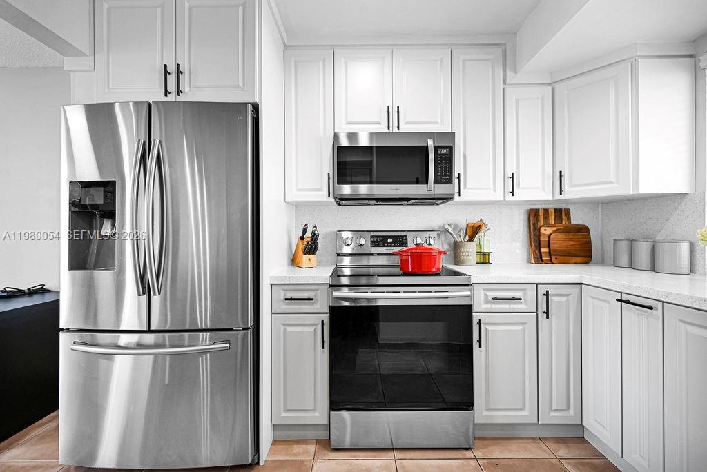 OAKVIEW CONDO NO 2 - Residential