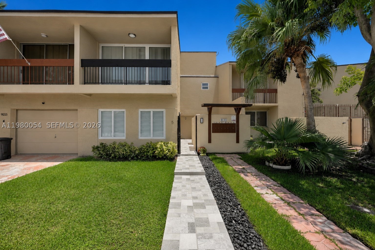 9133 Fontainebleau Blvd 5, Miami FL 33172
